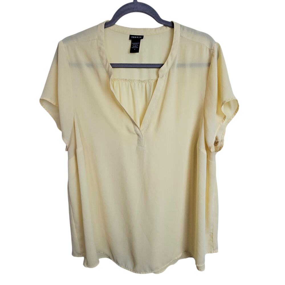 Torrid Womens Butter Yellow Sheer Tunic Top Plus Size 1X Career Corp Office Work